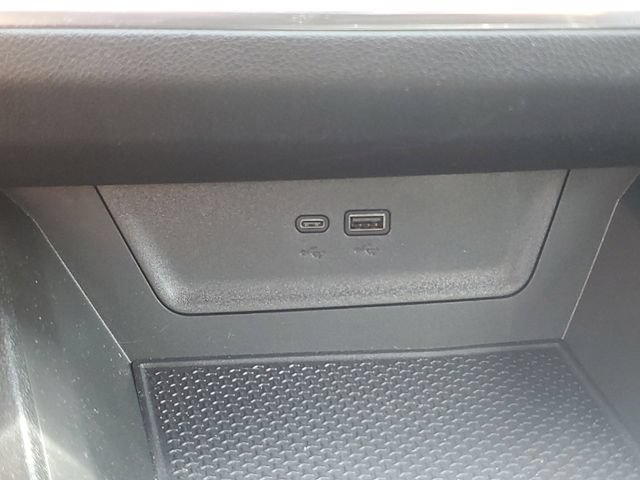 New 2026 Chevrolet Equinox RS w/ Convenience Package III FWD image 32