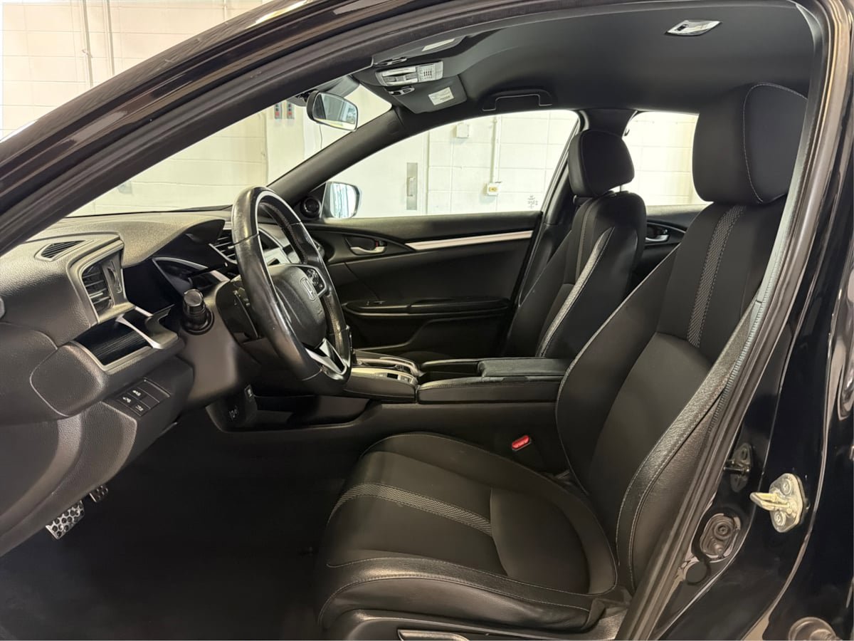 Used 2020 Honda Civic Sport image 9