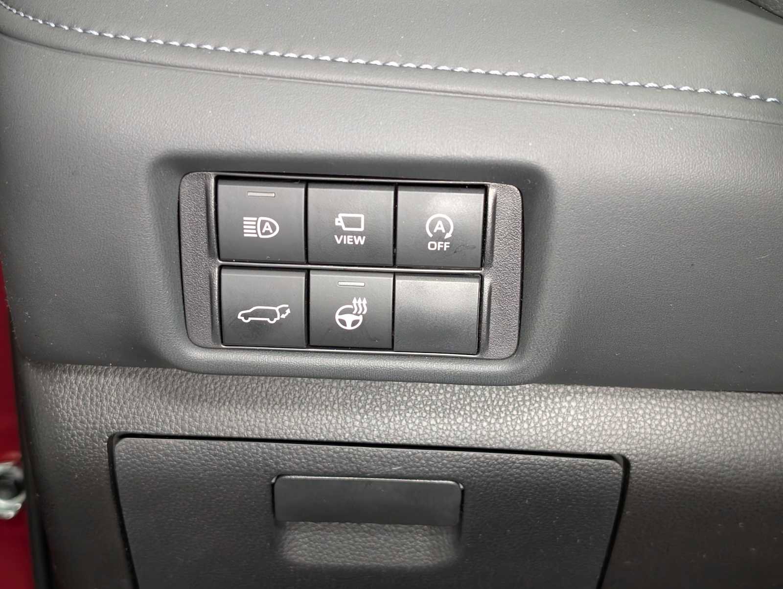 Used 2024 Toyota Highlander Platinum image 34