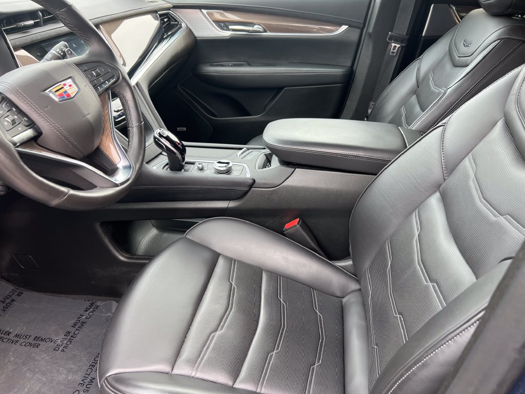Used 2024 Cadillac XT6 Sport w/ Platinum Package AWD/4WD image 10