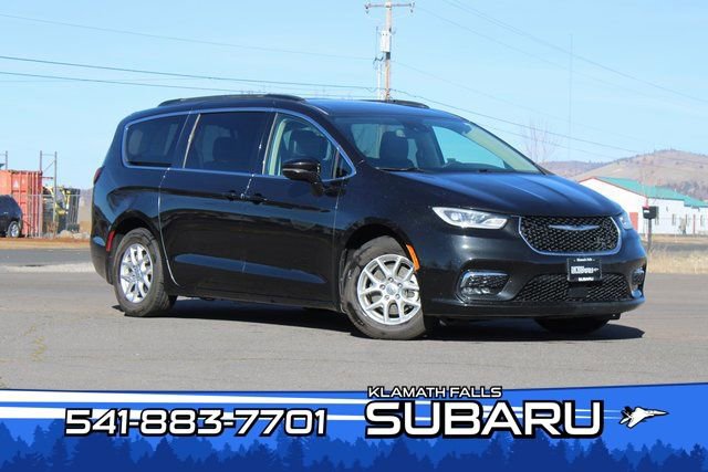 Used 2022 Chrysler Pacifica Touring-L image 1