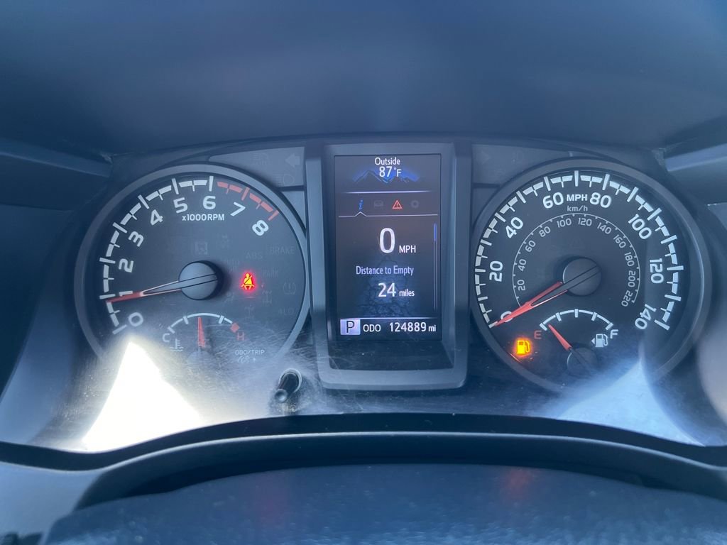 Used 2019 Toyota Tacoma SR w/ SR Convenience Package image 16