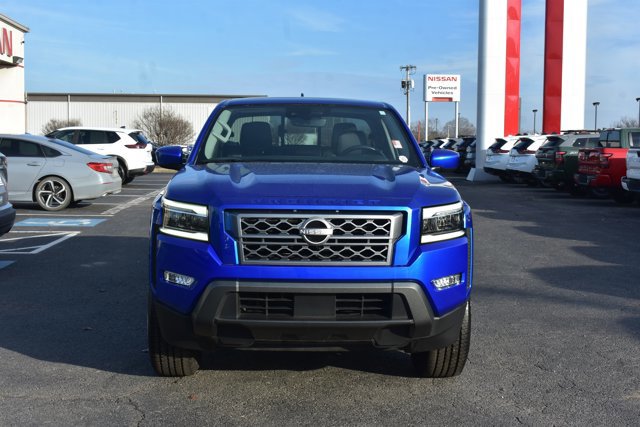 Used 2024 Nissan Frontier SL w/ Technology Package image 2