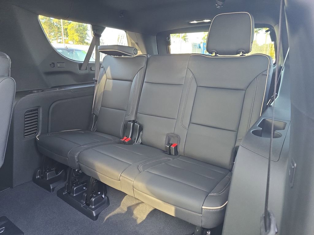 New 2026 Chevrolet Suburban Premier image 26