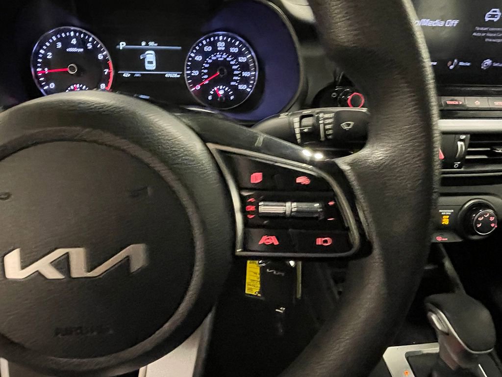 Used 2023 Kia Forte LXS image 32