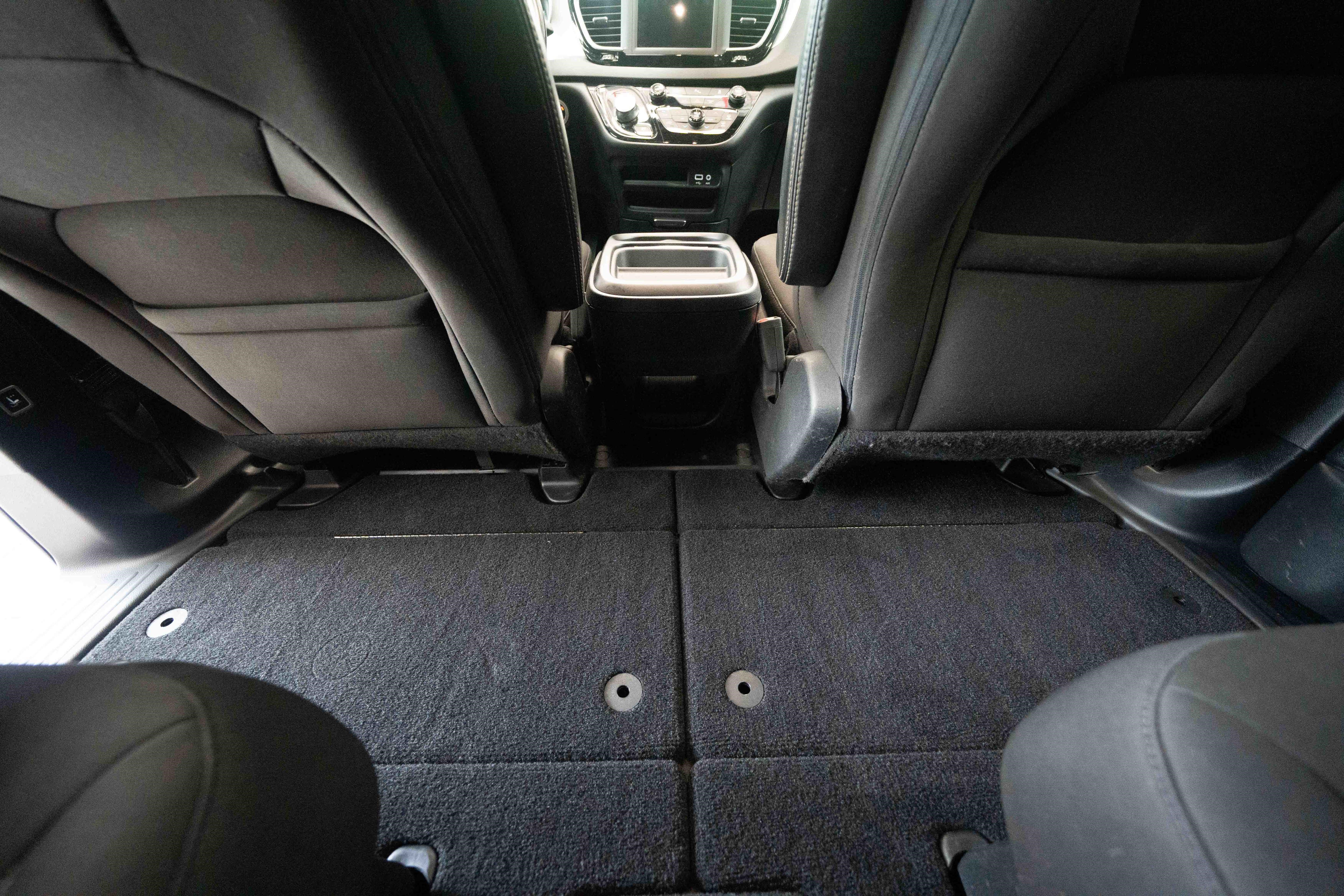 Used 2020 Chrysler Pacifica Touring w/ S Appearance Package FWD image 22
