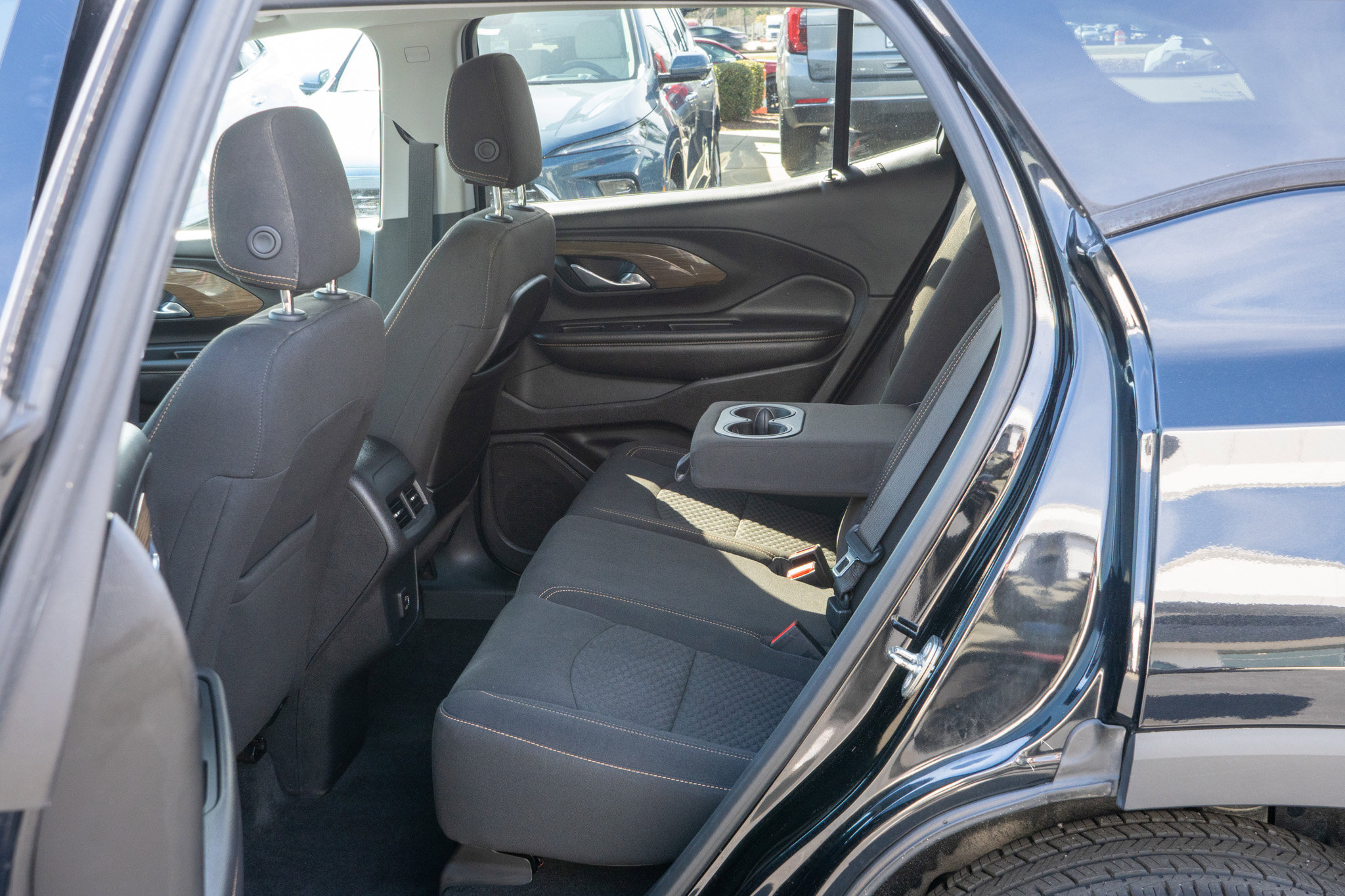 Used 2019 GMC Terrain SLE w/ Black Edition image 19