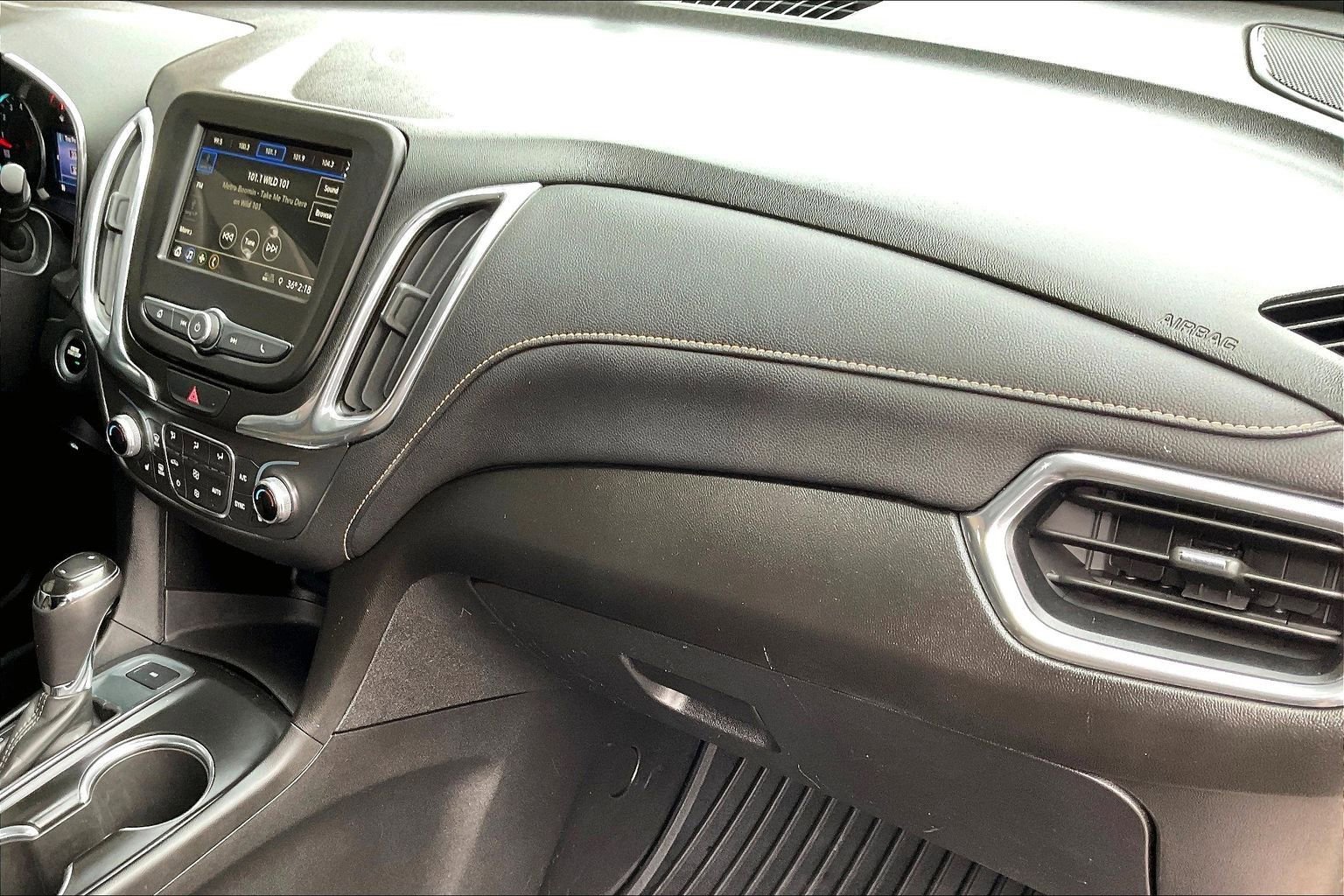Used 2019 Chevrolet Equinox LT image 19
