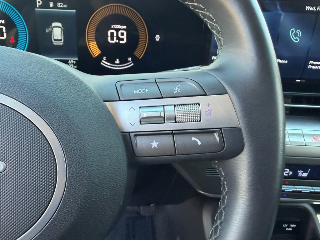 Used 2025 Hyundai Kona SEL image 23