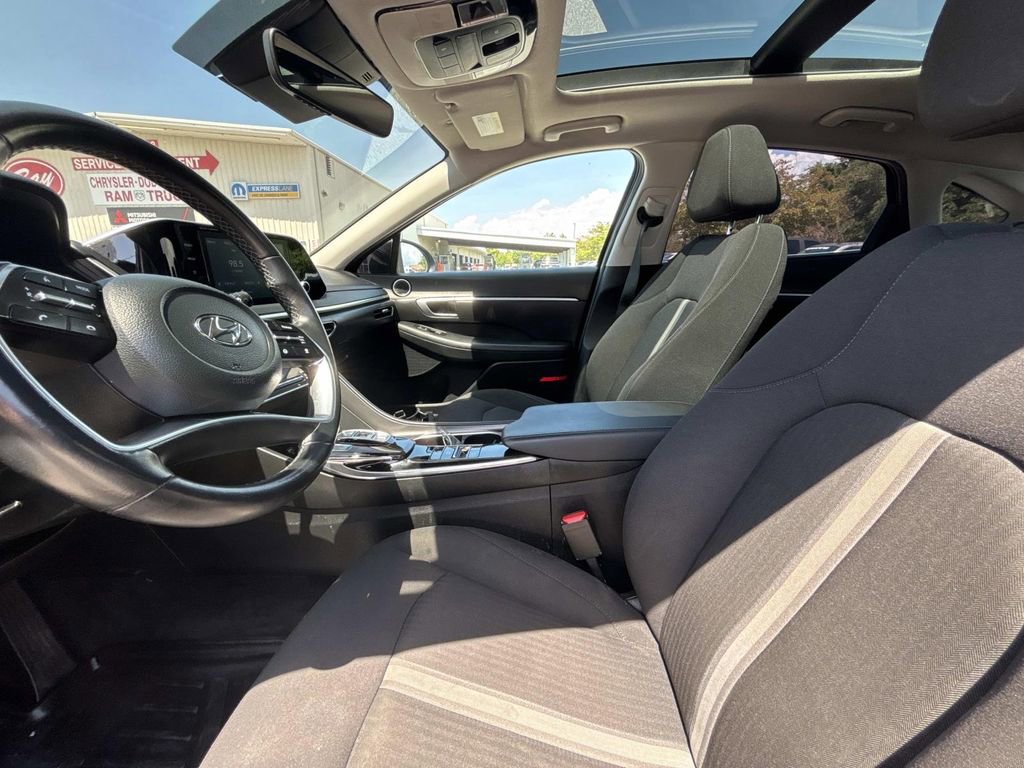 Used 2021 Hyundai Sonata SEL w/ Convenience Package image 10