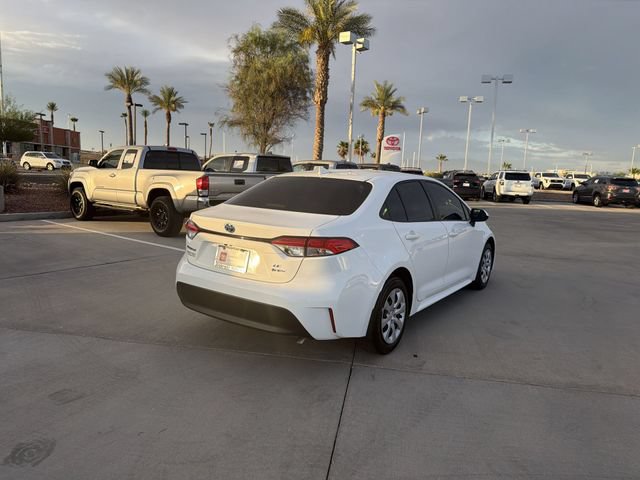 Certified 2025 Toyota Corolla LE FWD image 5