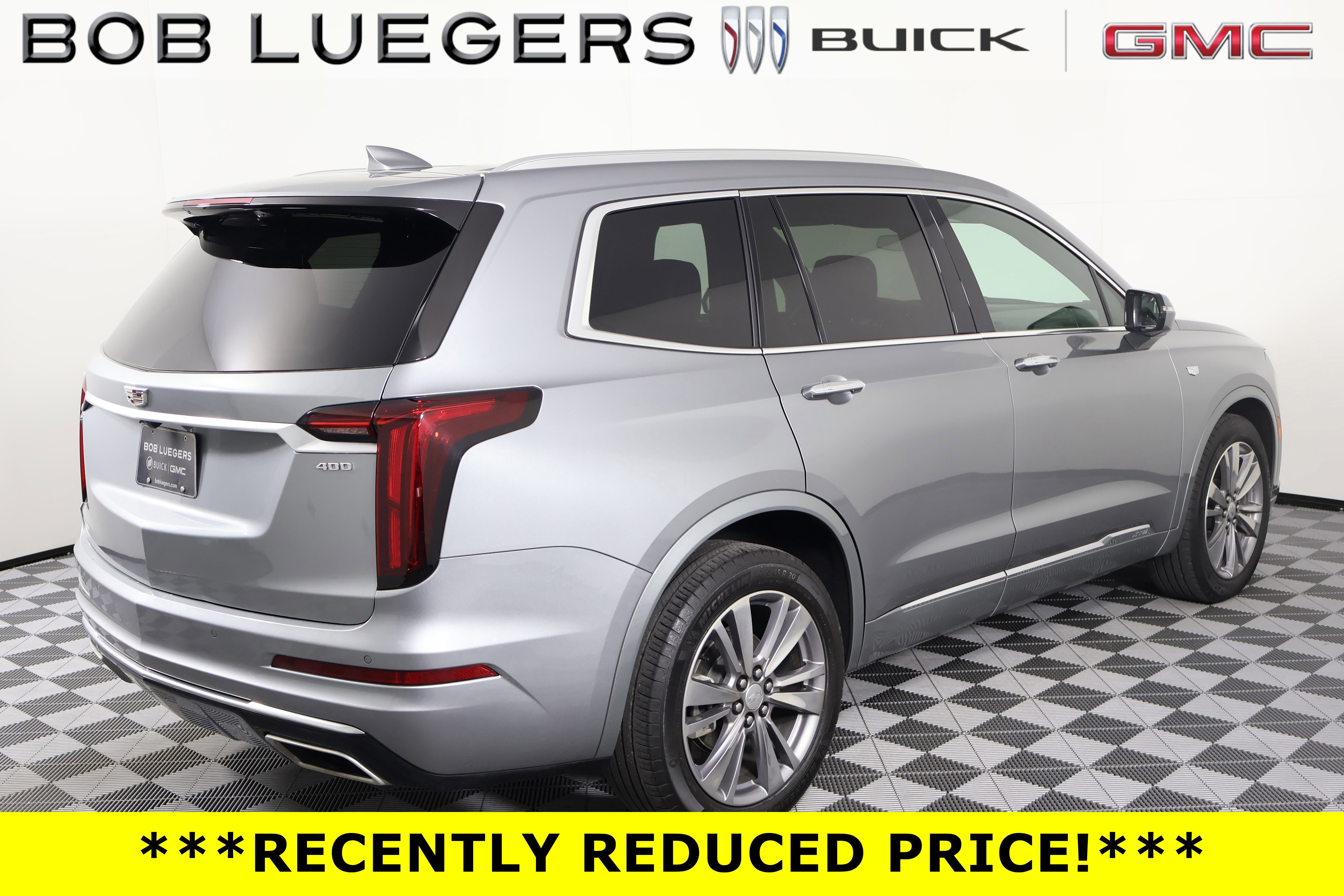 Certified 2025 Cadillac XT6 Premium Luxury FWD image 6
