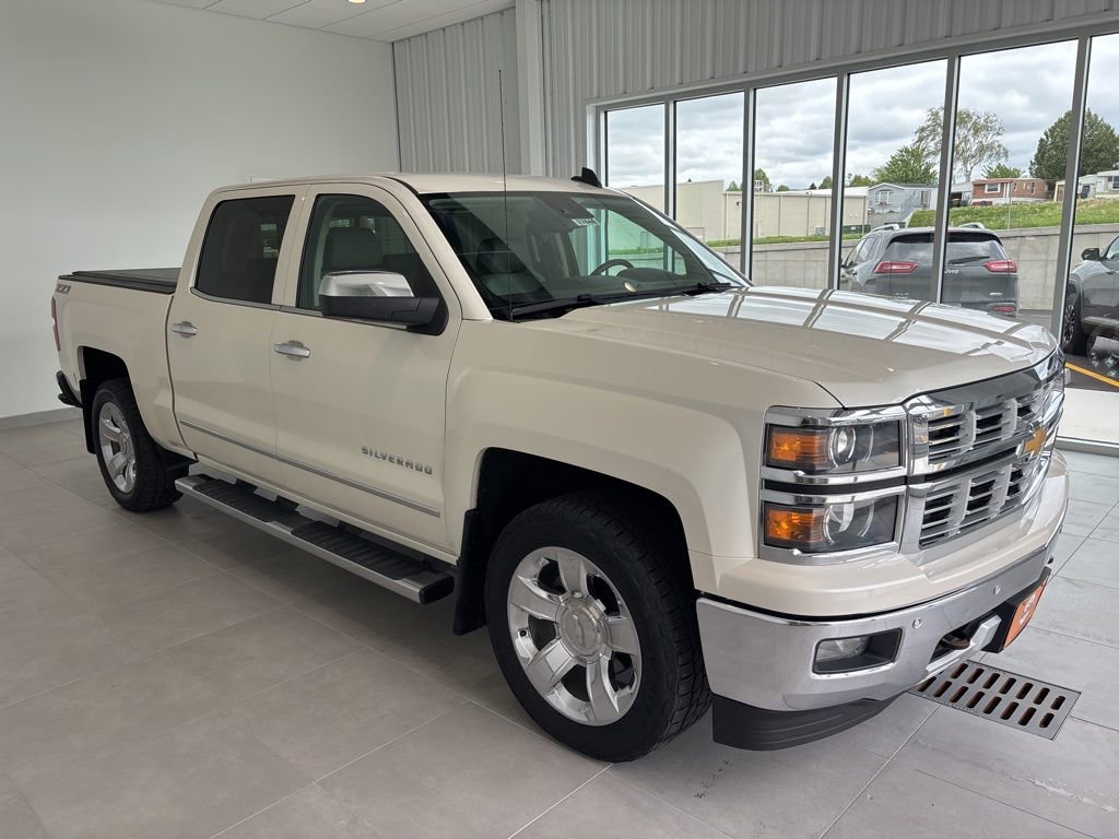 Used 2015 Chevrolet Silverado 1500 LTZ Z71 w/ LTZ Plus Package AWD/4WD image 6
