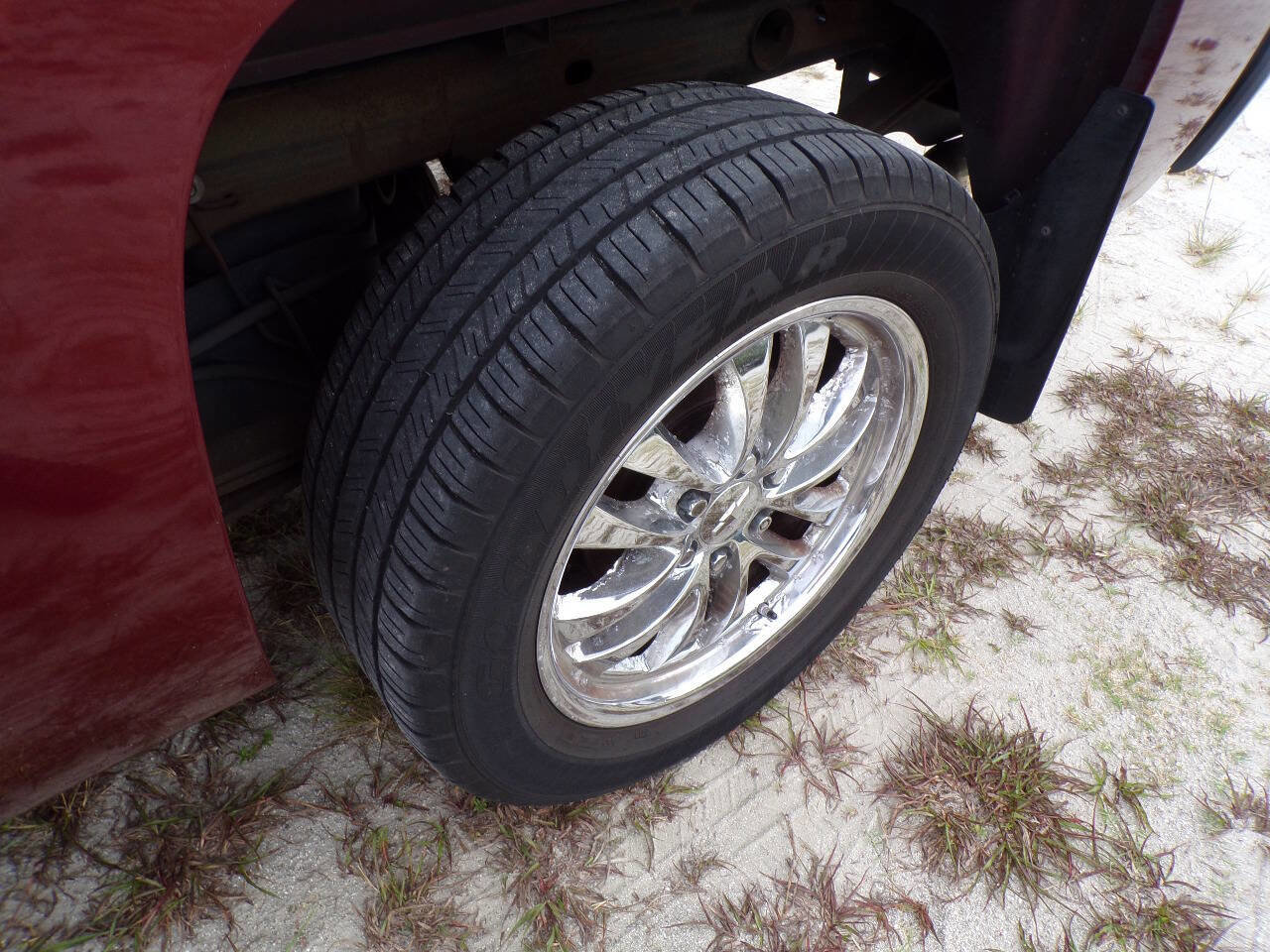 Used 2008 Chevrolet Silverado 1500 LT w/ EZ-Lift Tailgate Package image 16