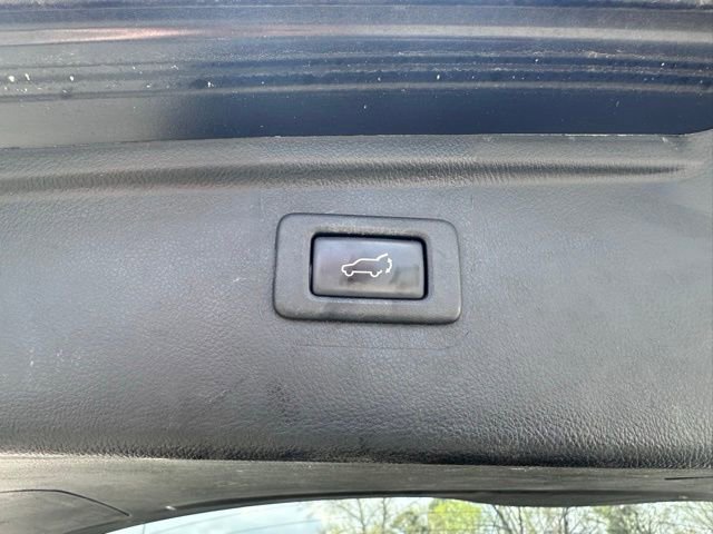 Used 2017 Subaru Outback 2.5i Limited image 9