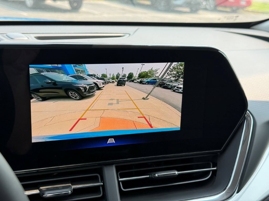 New 2026 Chevrolet Trax LT w/ Driver Confidence Package FWD image 21