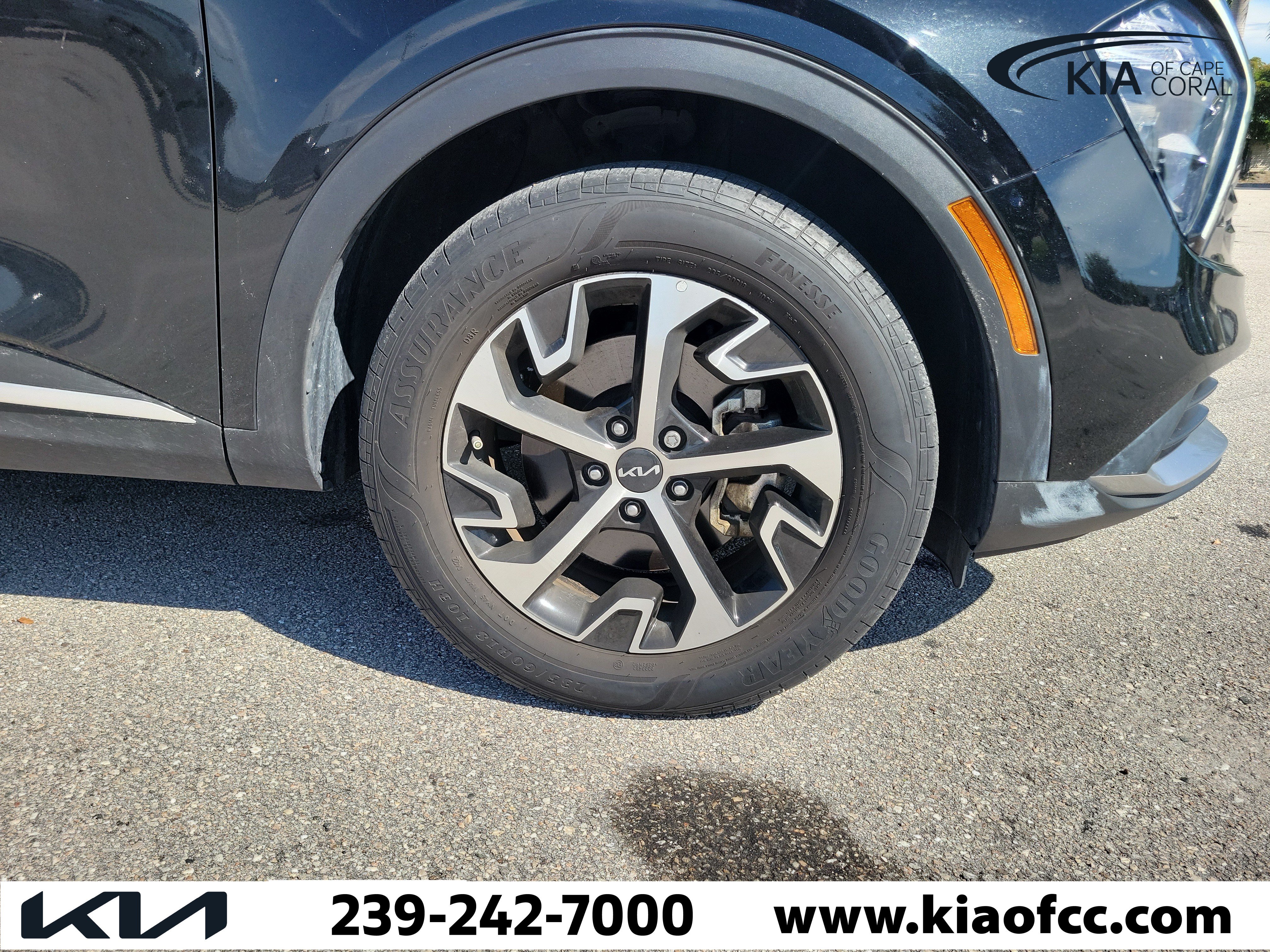 Certified 2023 Kia Sportage EX AWD/4WD image 7