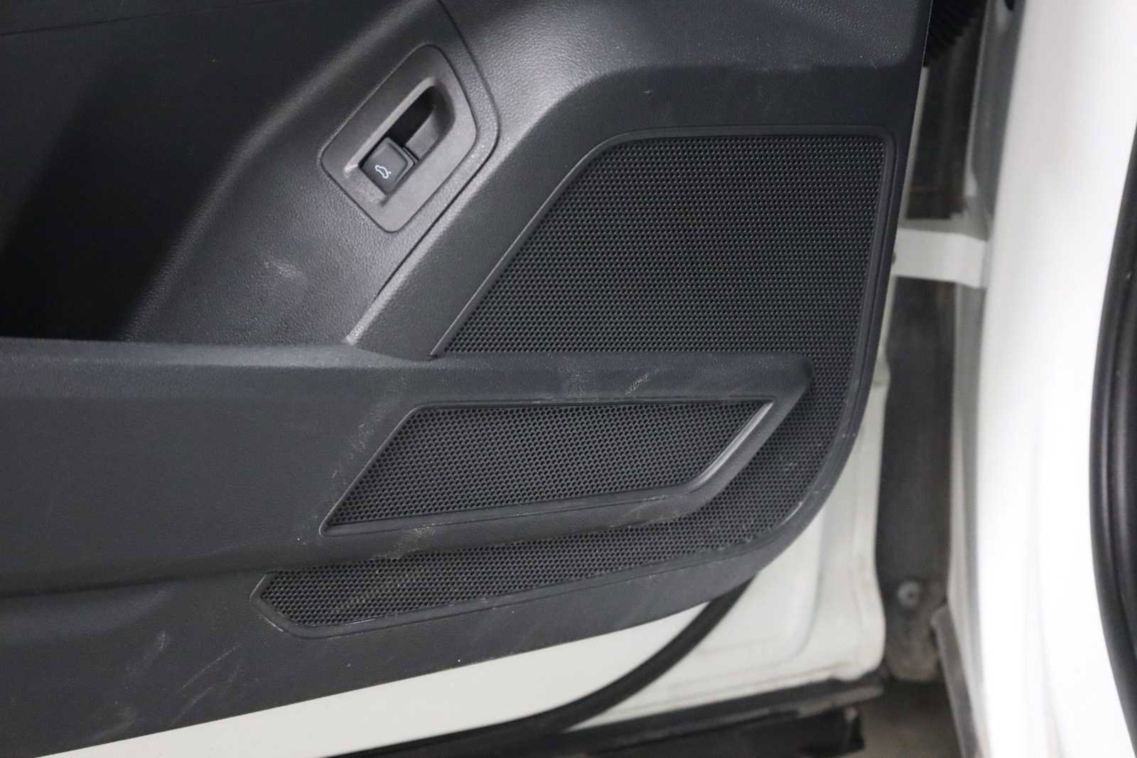 Used 2023 Volkswagen Atlas Cross Sport SE image 17