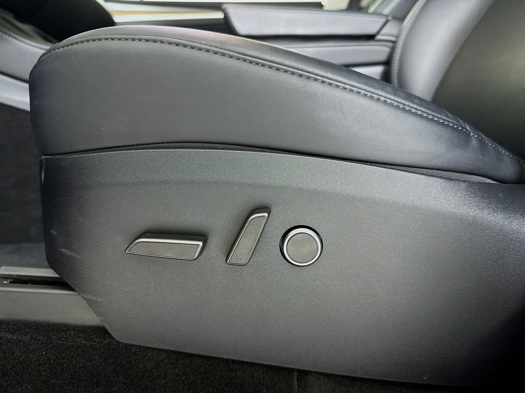 Used 2025 Tesla Model Y Long Range image 20