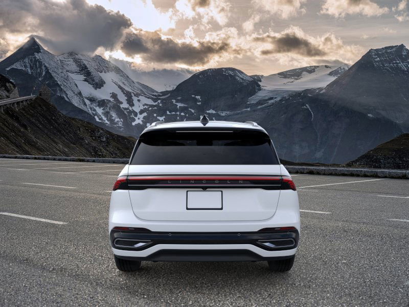 New 2026 Lincoln Nautilus Black Label image 5