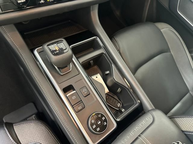 Used 2023 Nissan Pathfinder SL image 20