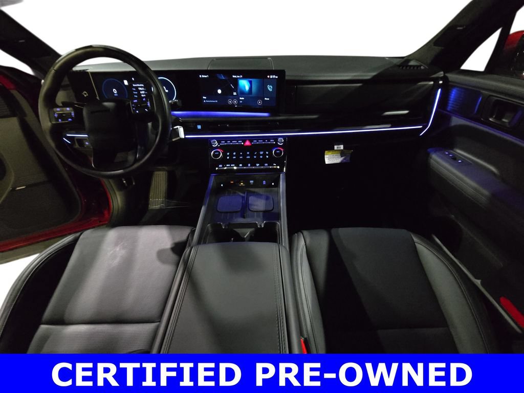 Used 2025 Hyundai Santa Fe Calligraphy AWD/4WD image 9