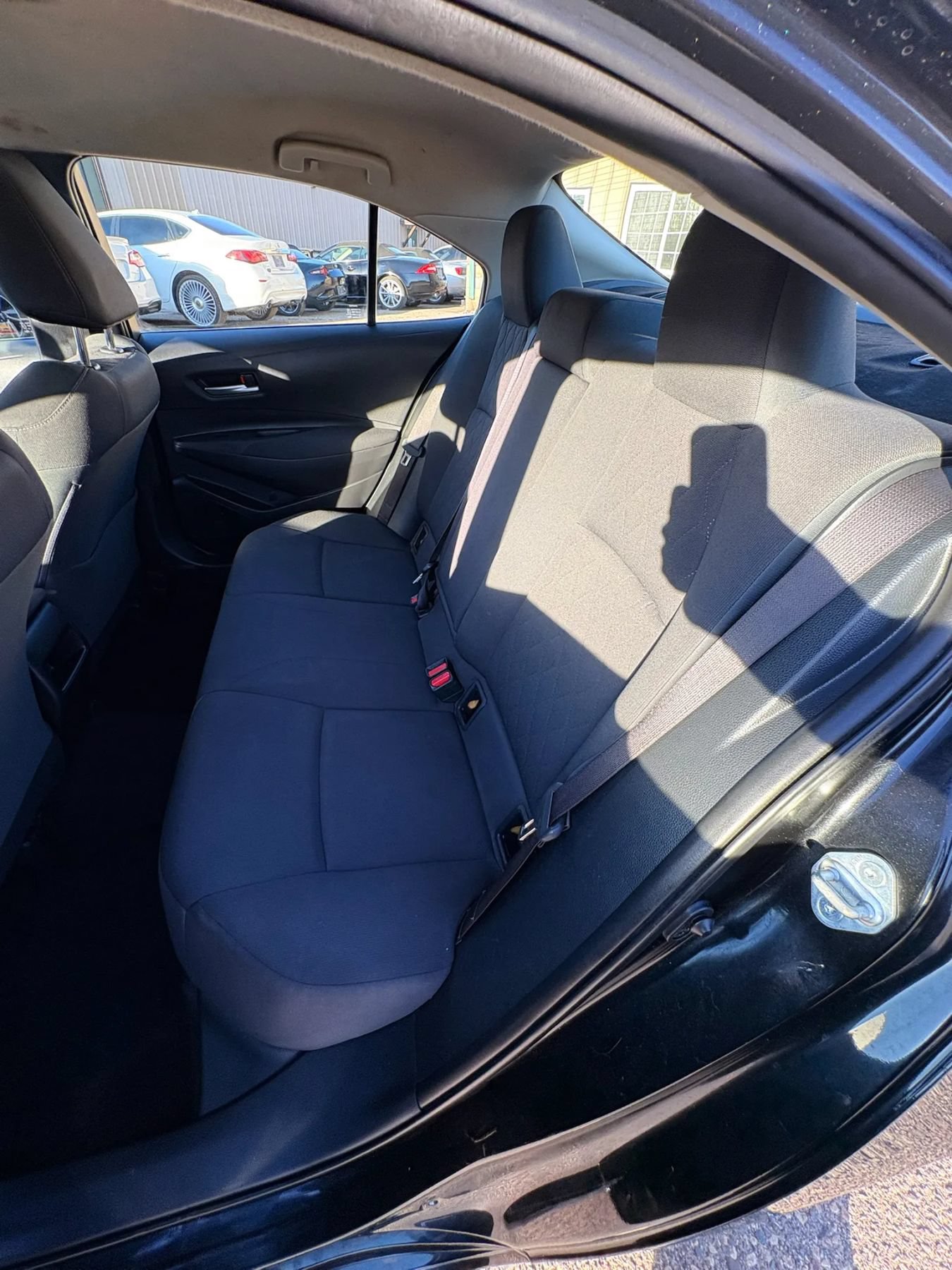Used 2020 Toyota Corolla LE FWD image 34