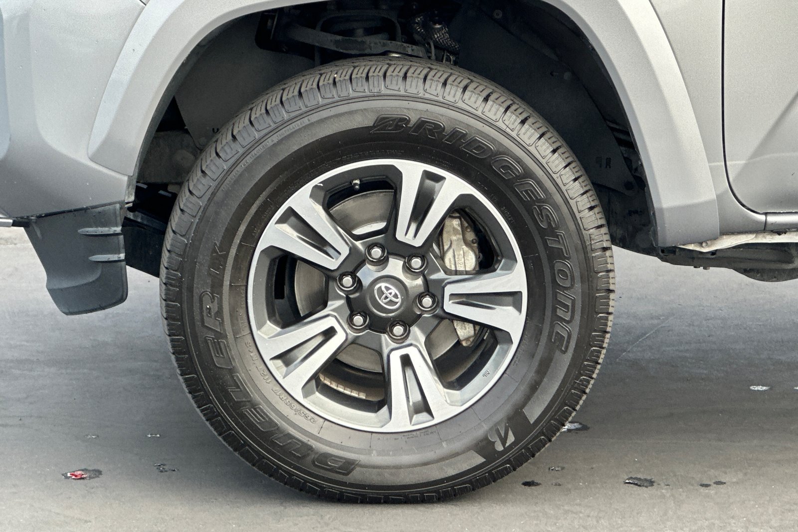 Used 2019 Toyota Tacoma TRD Sport w/ Technology Package RWD image 29