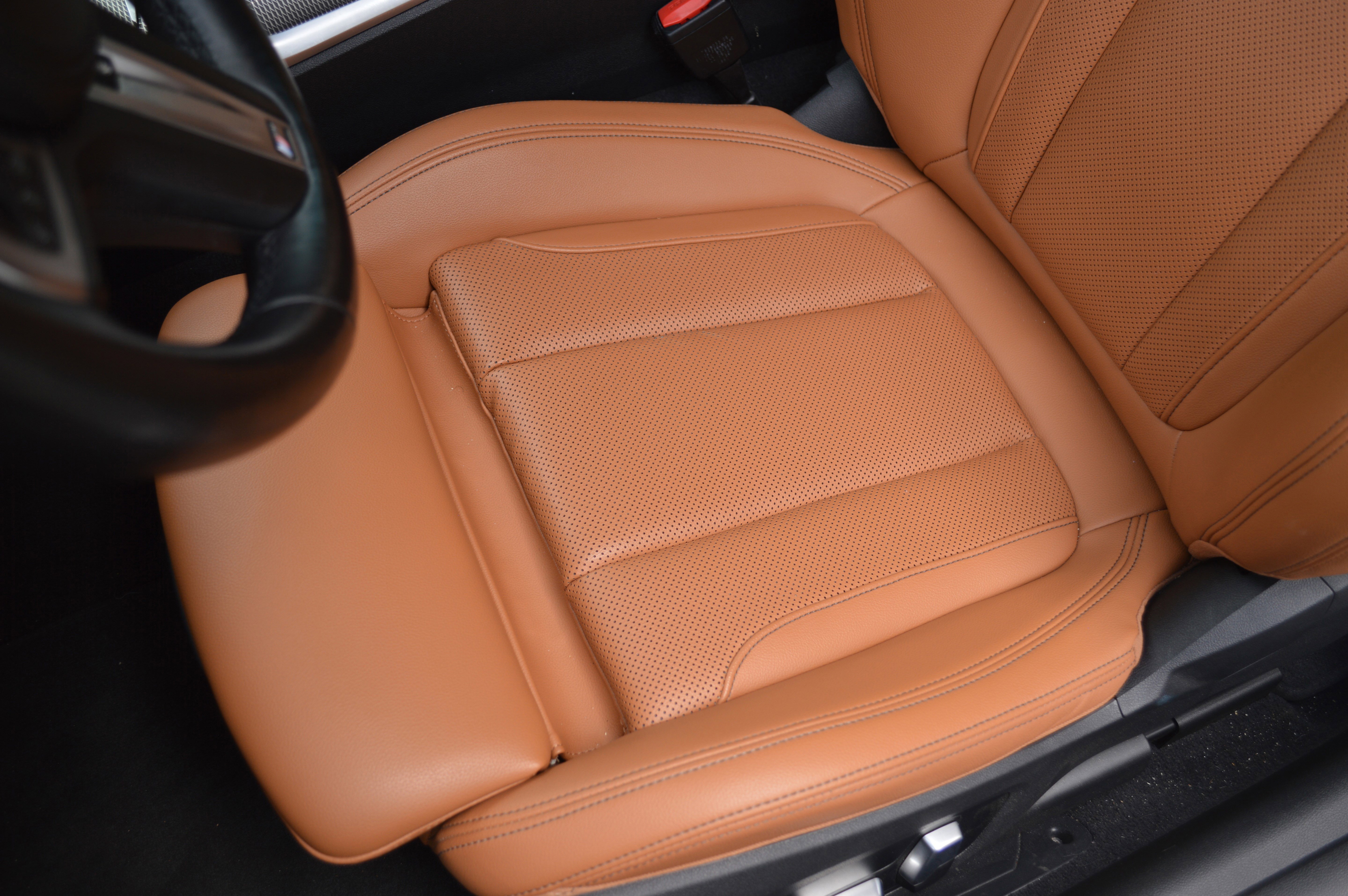 Used 2023 BMW 430i Convertible w/ M Sport Package image 33