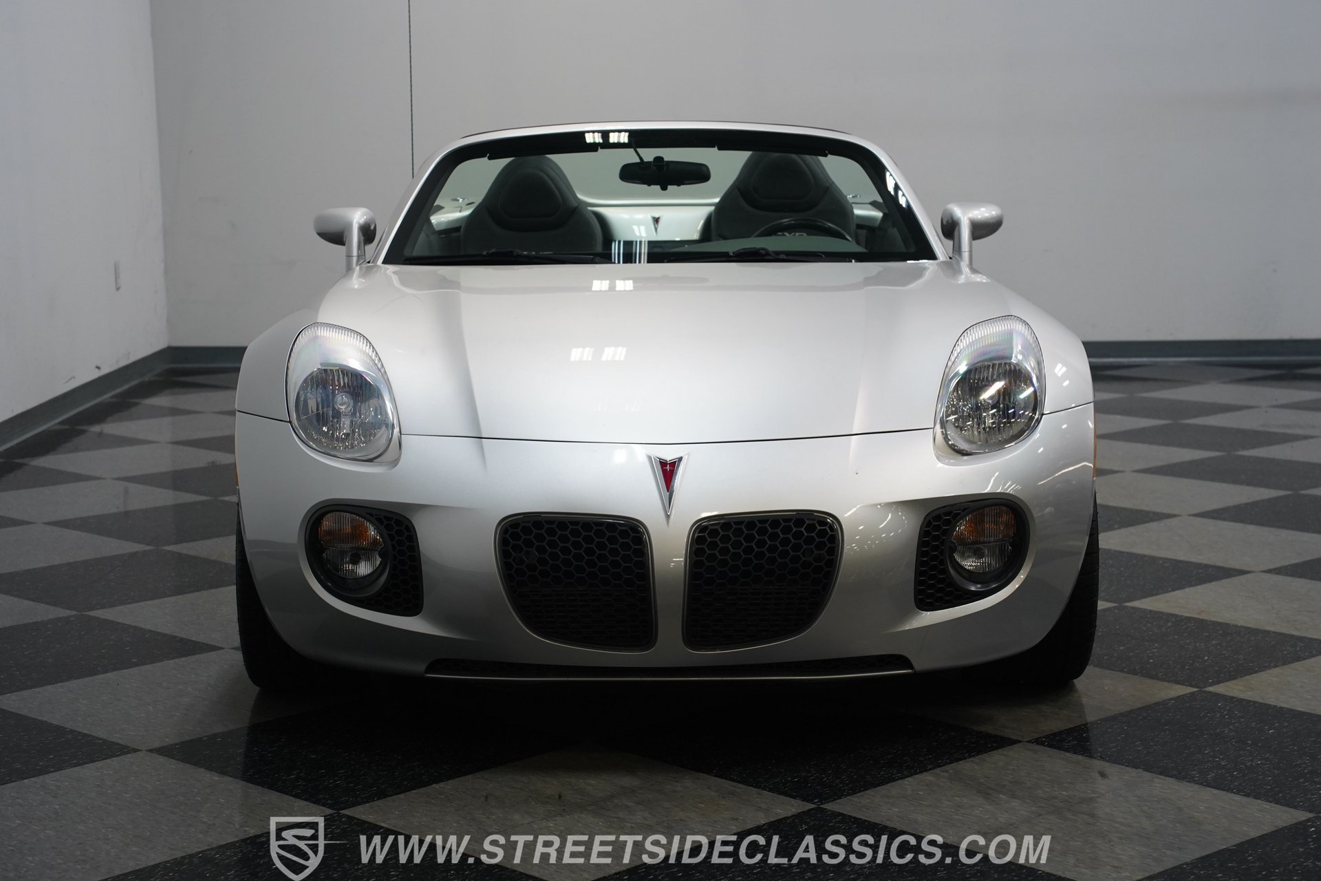 Used 2007 Pontiac Solstice GXP w/ Premium Package RWD image 18