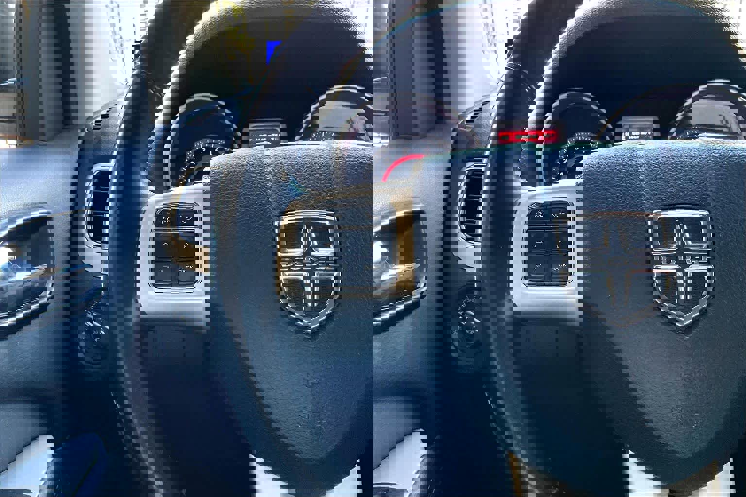 Used 2019 Dodge Journey SE image 23