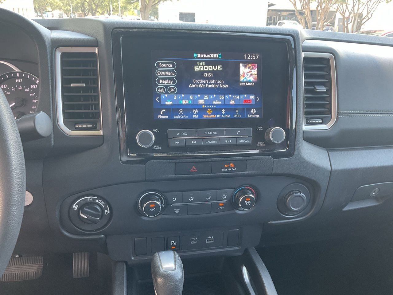 Used 2022 Nissan Frontier SV w/ Technology Package AWD/4WD image 24