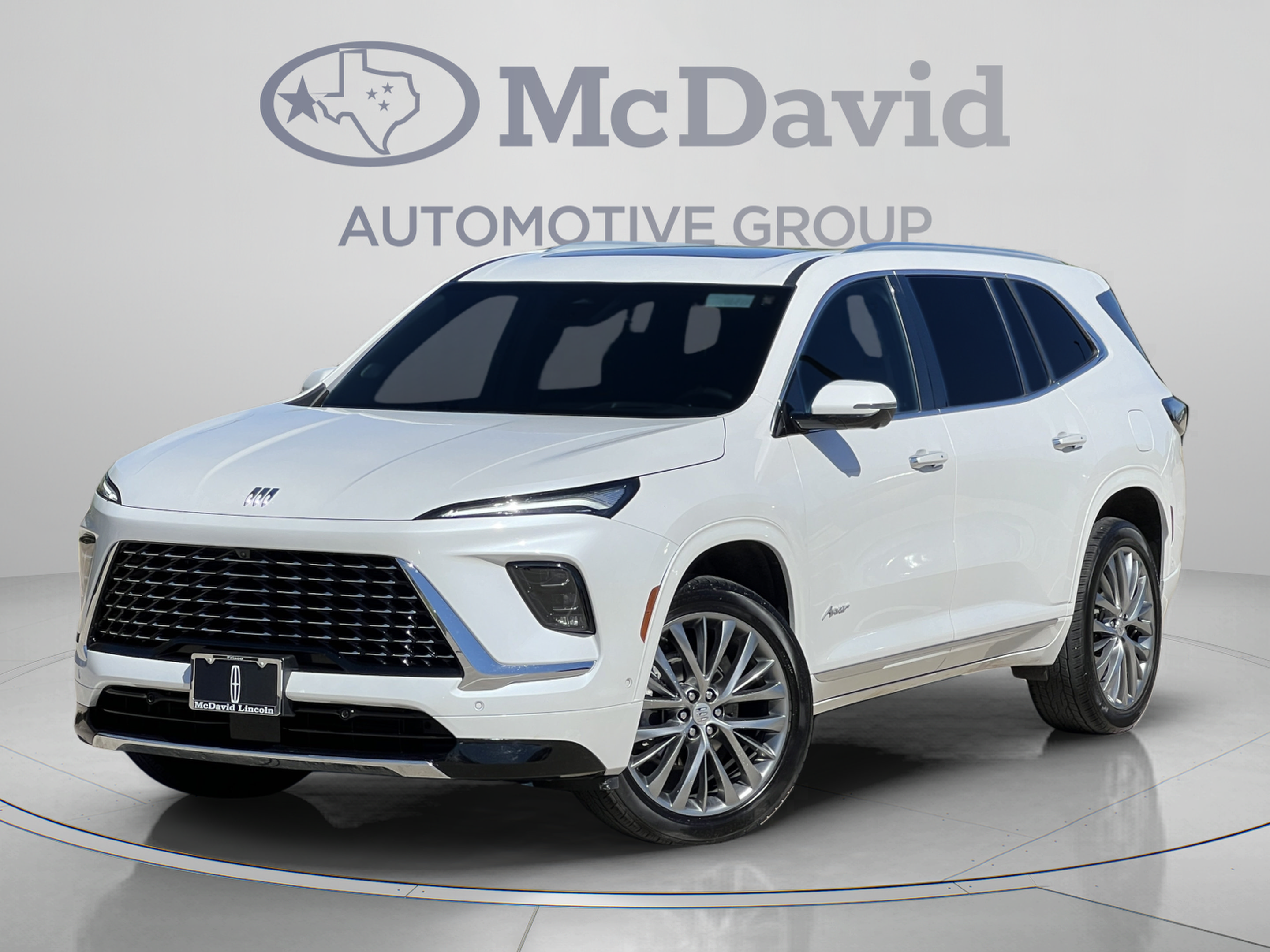 Used 2025 Buick Enclave Avenir w/ Super Cruise Package AWD/4WD image 2
