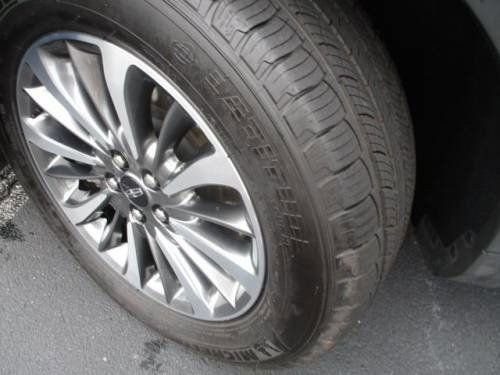 Used 2022 Lincoln Nautilus FWD w/ Premium Package image 10