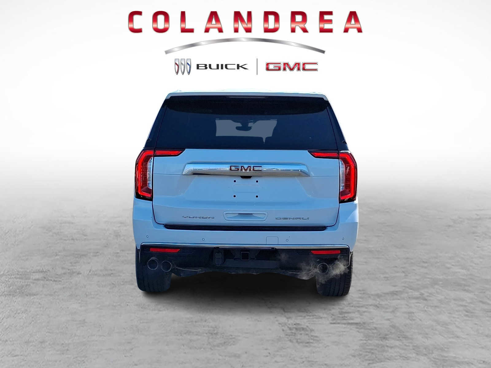 Used 2021 GMC Yukon Denali w/ Denali Premium Package image 5