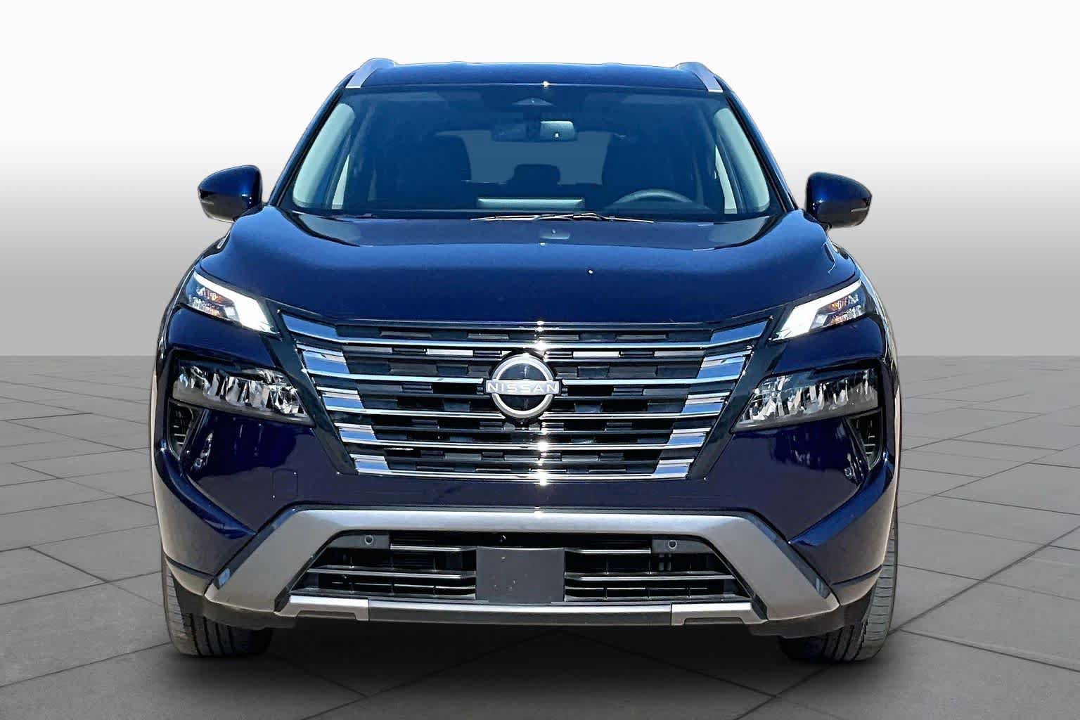 Certified 2025 Nissan Rogue SL AWD/4WD image 3