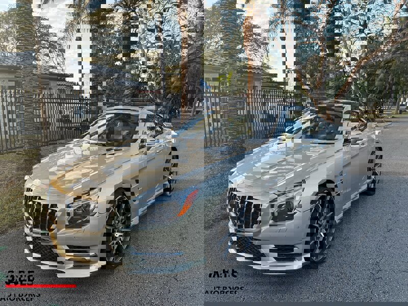 Used 2013 Mercedes-Benz SL 550 image 10