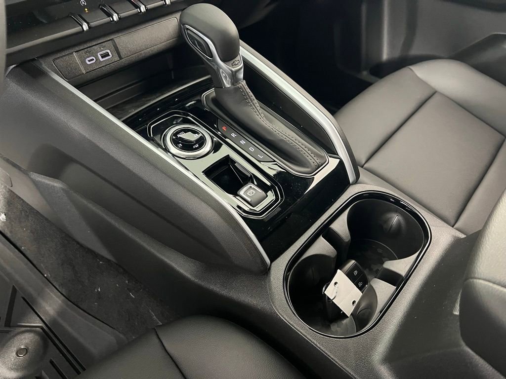 New 2025 Chevrolet Colorado LT w/ LT Convenience Package image 25