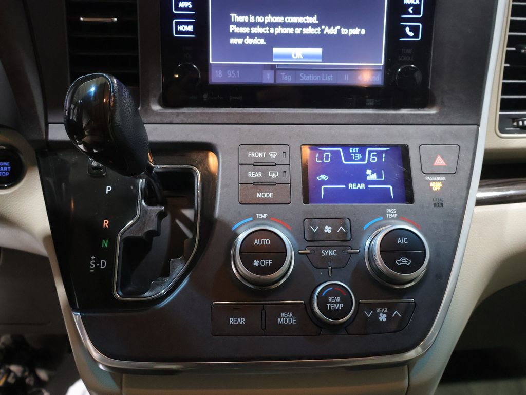 Used 2025 Hyundai Santa Fe Calligraphy AWD/4WD image 28