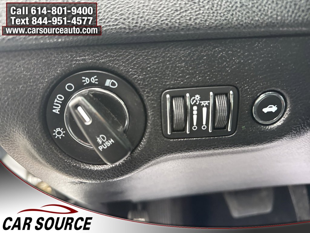 Used 2021 Chrysler 300 S image 22