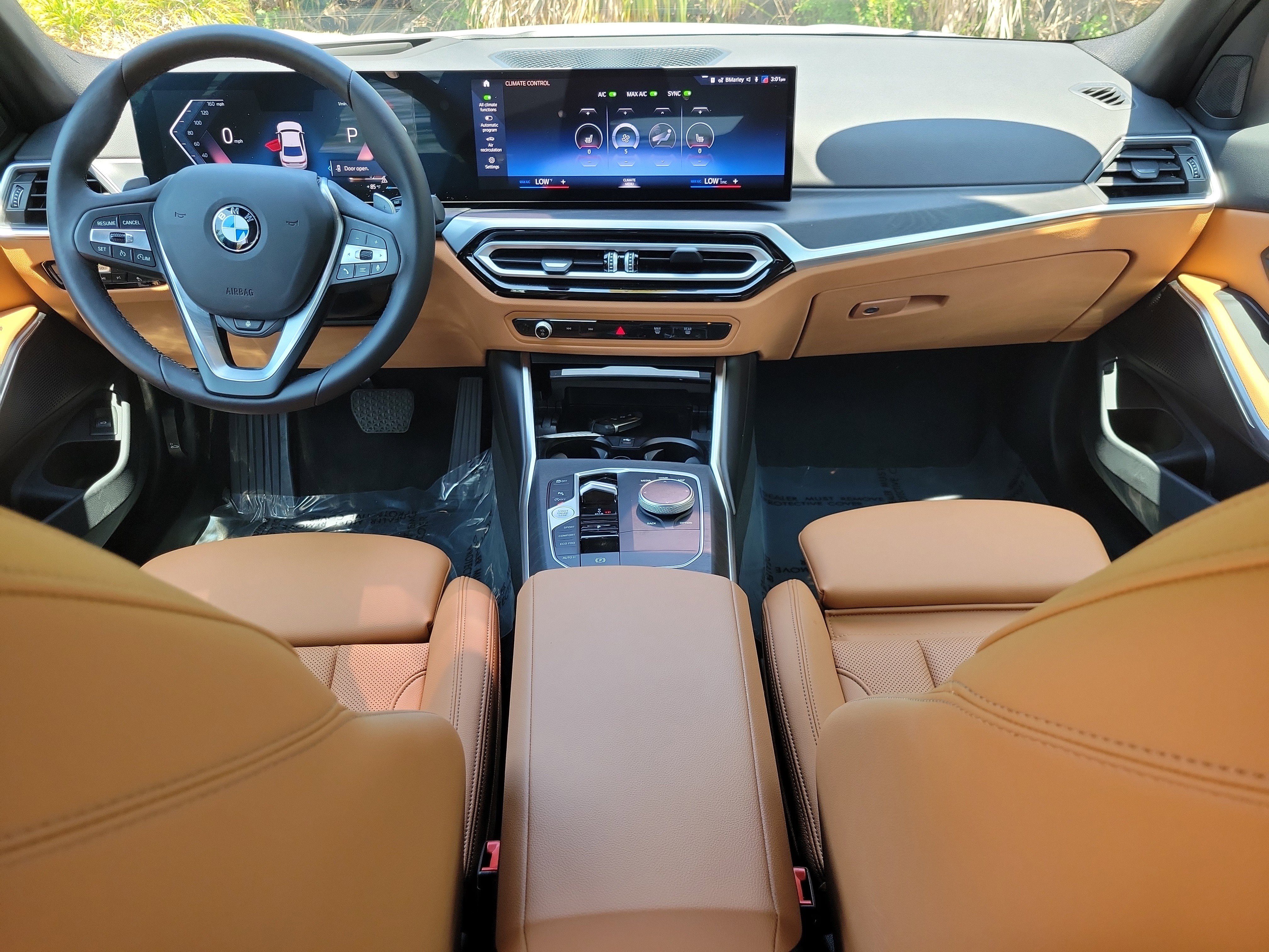 Used 2024 BMW 330i Sedan w/ Premium Package RWD image 12