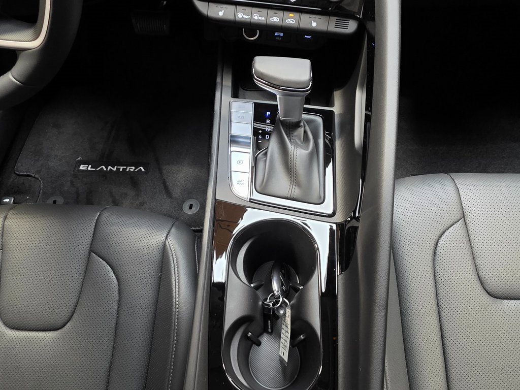 New 2026 Hyundai Elantra Limited image 21