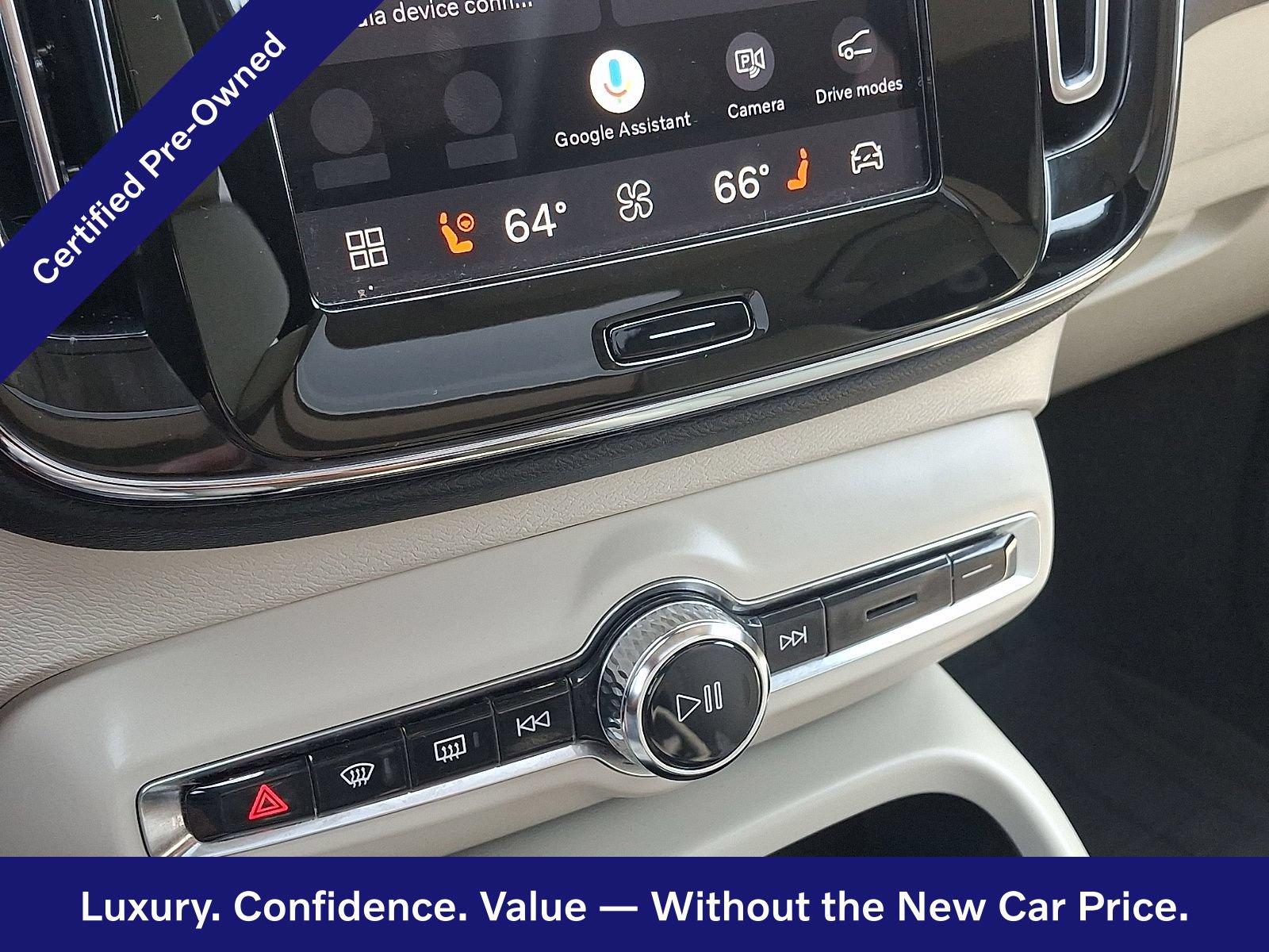 Certified 2024 Volvo XC40 B5 Ultimate w/ Climate Package AWD/4WD image 17