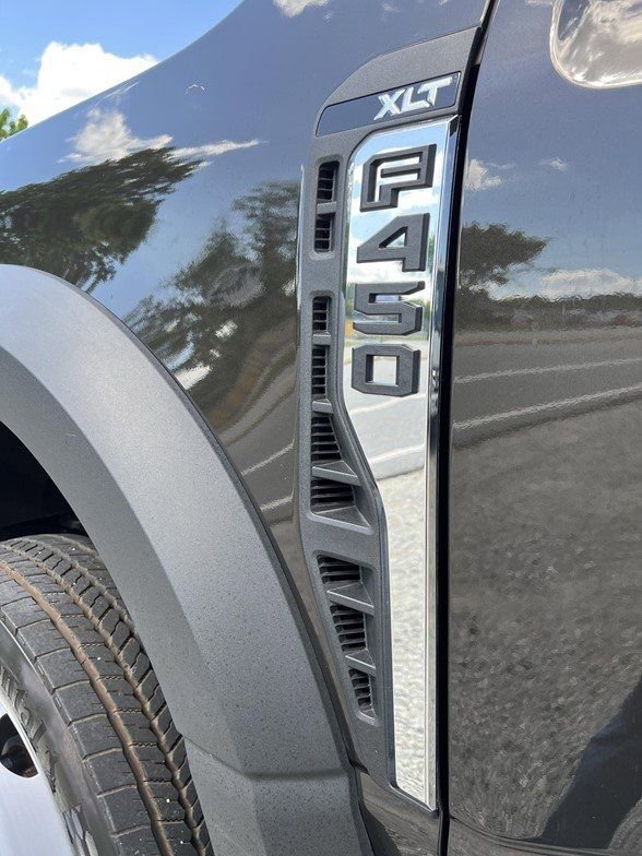 Used 2025 Ford F450 XLT image 38