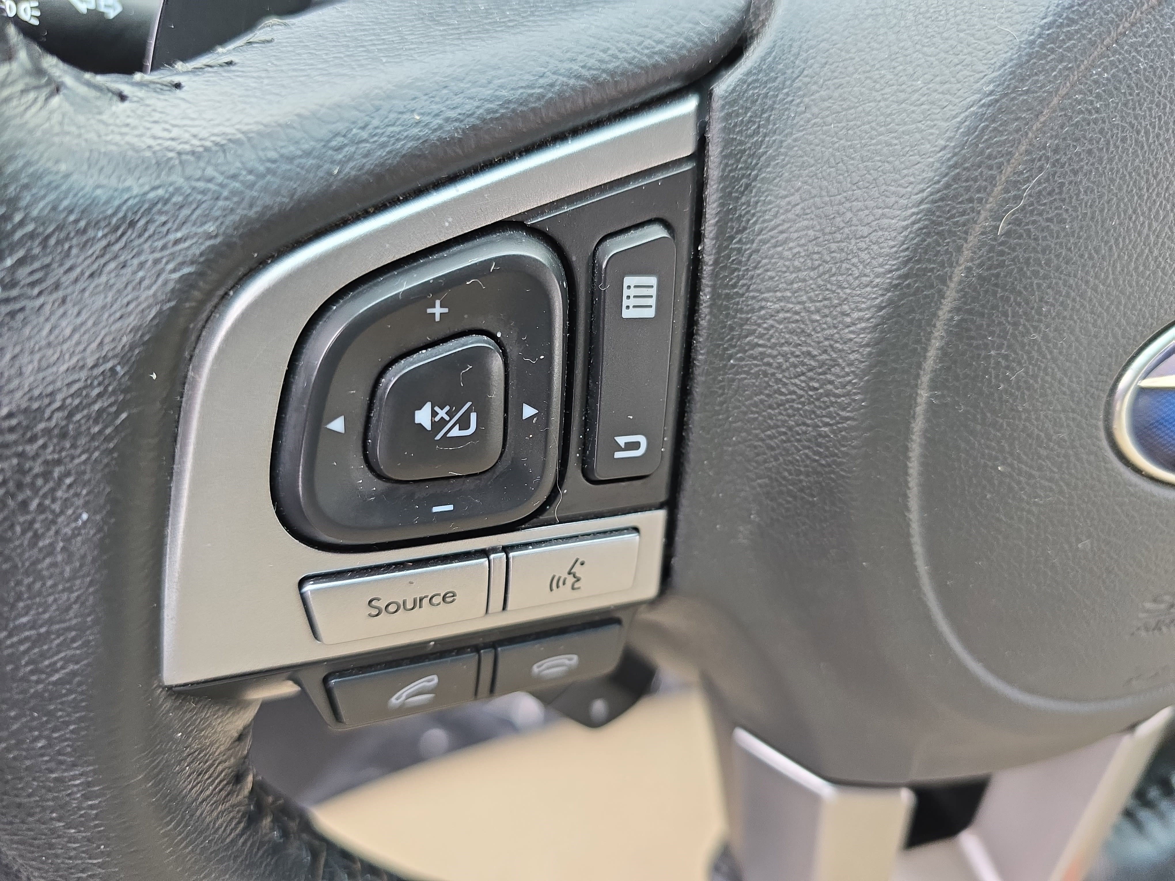 Used 2015 Subaru Legacy 2.5i Premium image 17