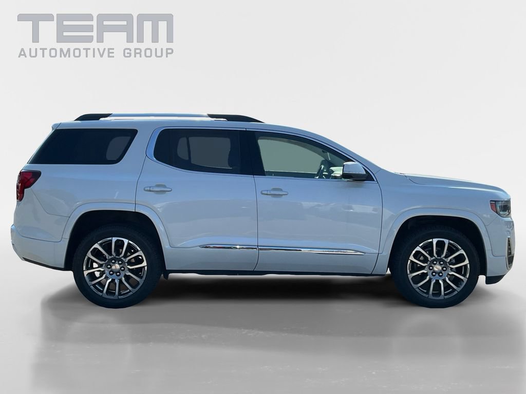Used 2023 GMC Acadia Denali w/ Denali Ultimate Package FWD image 8