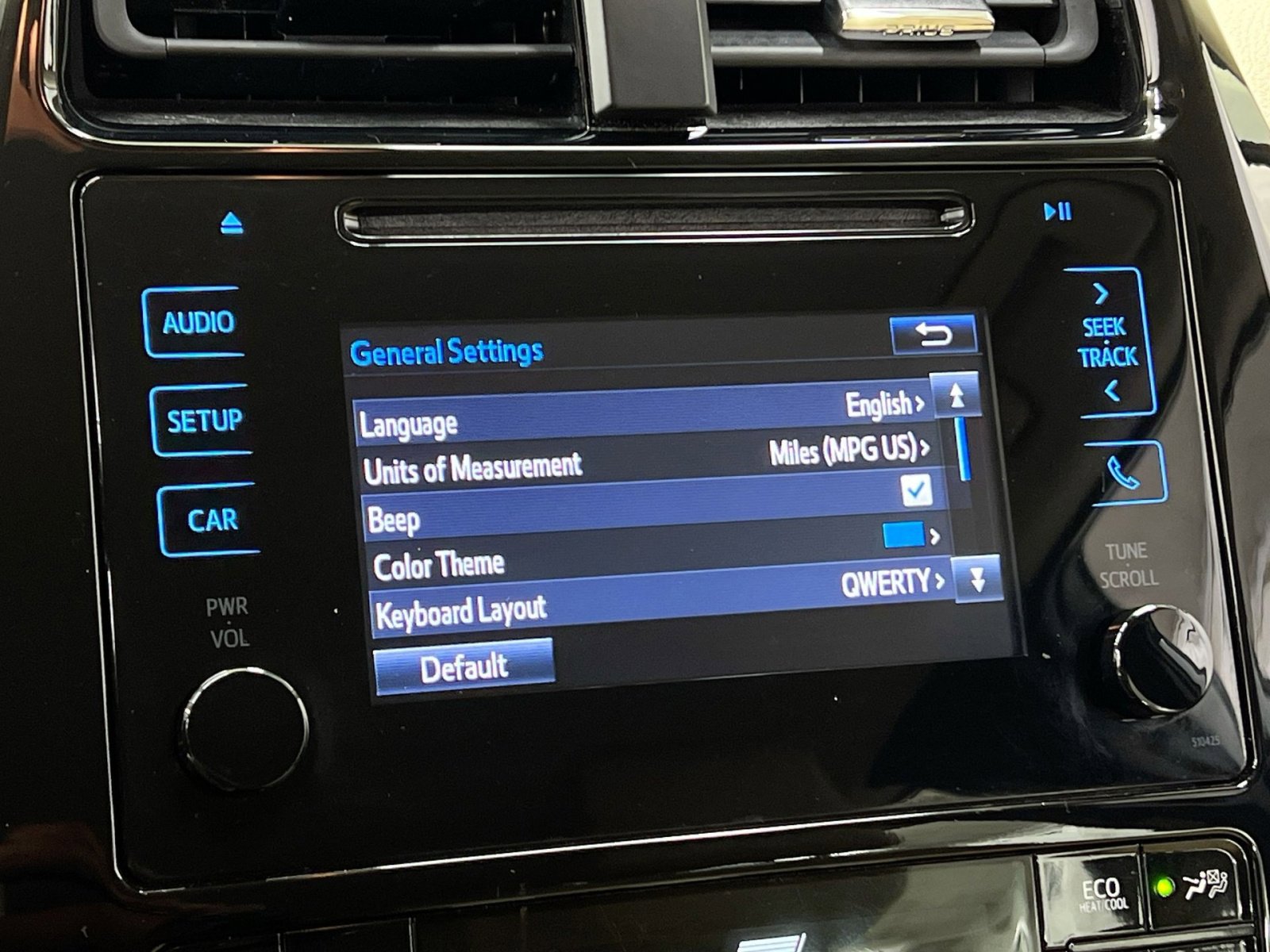 Used 2019 Toyota Prius LE image 24