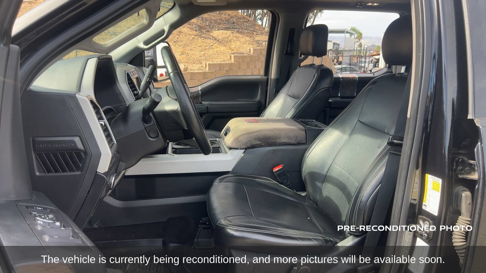 Used 2019 Ford F350 Lariat w/ Lariat Ultimate Package AWD/4WD image 11