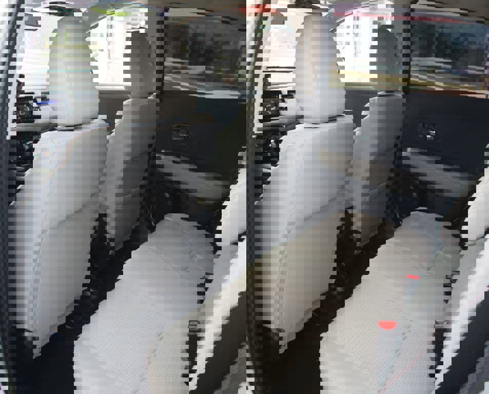 Used 2022 Honda HR-V LX image 13