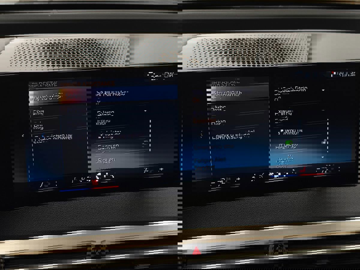 Used 2024 BMW iX xDrive50 w/ Premium Package image 48